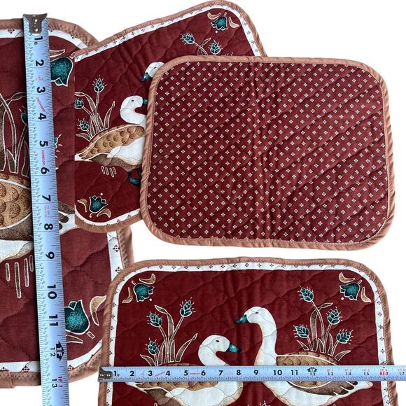 Cottagecore Quilted Goose 2-CT Place Setting - Picture 2 of 3